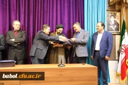 نشست صمیمی هم اندیشی و تبادل نظر پیرامون تربیت معلم با حضور هیات رئیسه، شورای مدیران و روسای پیشین دانشگاه فرهنگیان برگزار شد 3