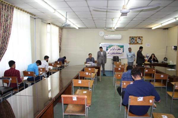 بازدید سرپرست محترم امور پردیس های استان مازندران از برگزاری آزمون پایان ترم مرکز بابل 4