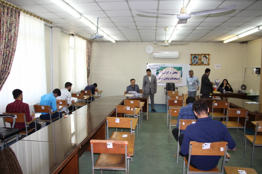 بازدید سرپرست محترم امور پردیس های استان مازندران از برگزاری آزمون پایان ترم مرکز بابل 4