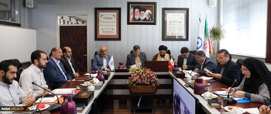 دکتر خنیفر در دومین جلسه ستاد اربعین دانشگاه فرهنگیان عنوان کرد:
پیاده روی اربعین حسینی(ع) پیشانی کار فرهنگی در دانشگاه فرهنگیان است 2