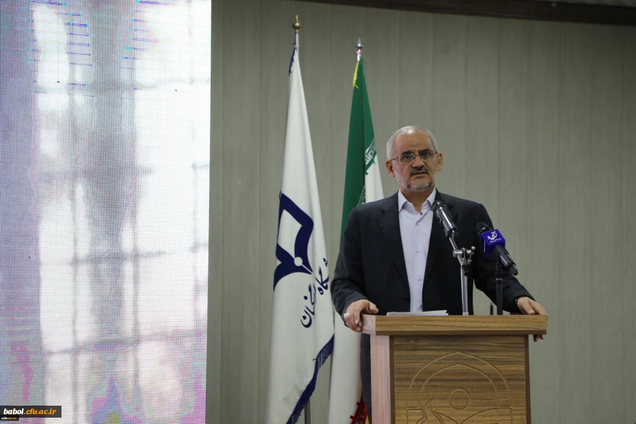 وزیر آموزش و پرورش در گردهمایی مدیران دانشگاه فرهنگیان:
قلب آموزش و پرورش در دانشگاه فرهنگیان می تپد / هیچ شغلی پیچیده تر از تربیت معلم نیست 2