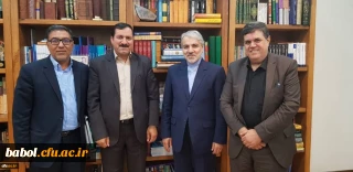 در دیدار رییس دانشگاه فرهنگیان با رئیس سازمان برنامه و بودجه کشور:
استقبال دکتر نوبخت از طرح ۱۰۰۳۱ رییس دانشگاه فرهنگیان