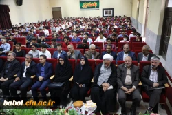 رییس دانشگاه در آیین استقبال از دانشجومعلمان پسر:
نسبت به نظام تعلیم و تربیت و کتاب های درسی نقاد باشید تا بتوان از فکر جوان شما بهره برد 2