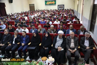 رییس دانشگاه در آیین استقبال از دانشجومعلمان پسر:
نسبت به نظام تعلیم و تربیت و کتاب های درسی نقاد باشید تا بتوان از فکر جوان شما بهره برد