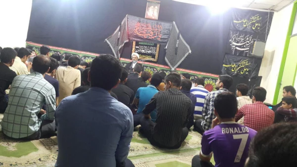 به همت انجمن علمی الهیات برگزار گردید:
محفل پرسمان عاشورایی با حضور حجت الاسلام دکتر مرادیان 6