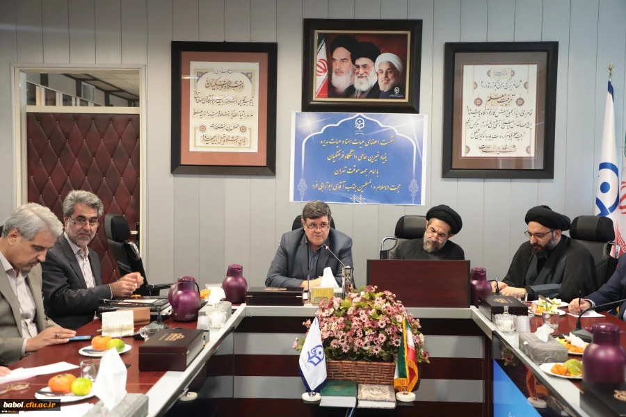 رییس دانشگاه فرهنگیان در جلسه خیرین حامی دانشگاه عنوان کرد:
بزرگترین اقدام ماندگار برای تربیت معلم طرح 10031 است 2