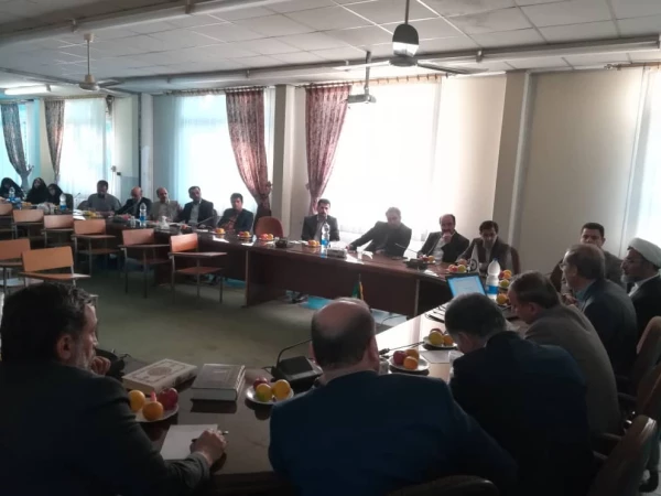 دوره بالندگی اخلاق کاربردی تعلیم و تربیت(گونه های معلمی)  6