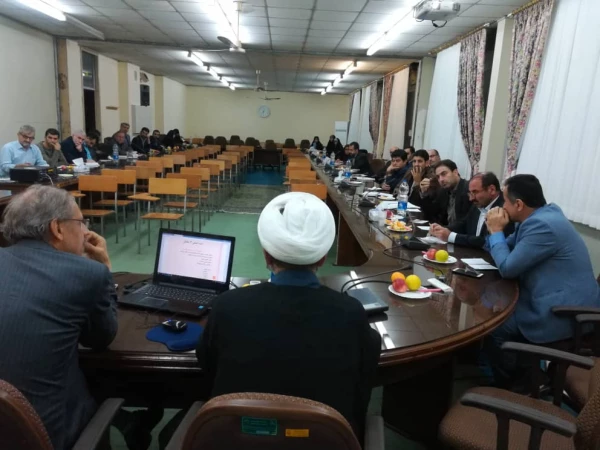 دوره بالندگی اخلاق کاربردی تعلیم و تربیت(گونه های معلمی)  10