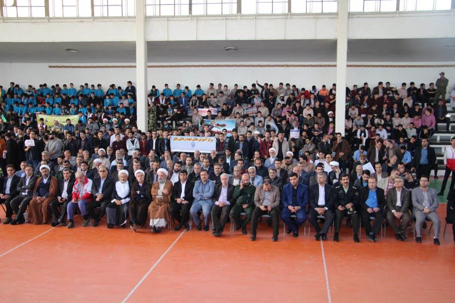 سیزدهم آبان، تو را خوب می شناسم . تاریخ میهنم در این روز تلا لویی خدایی دارد.
حضور پرشور مسئولان و دانشجو معلمان مر کز بابل در راهپیمایی یوم الله 13 آبان 2