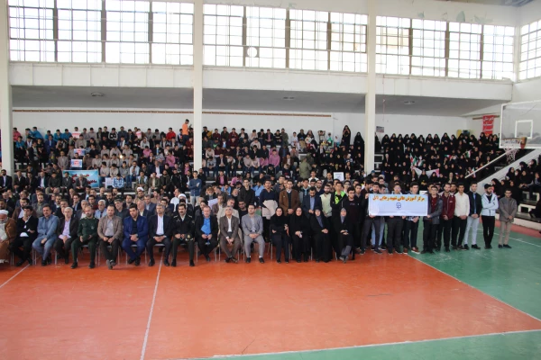 سیزدهم آبان، تو را خوب می شناسم . تاریخ میهنم در این روز تلا لویی خدایی دارد.
حضور پرشور مسئولان و دانشجو معلمان مر کز بابل در راهپیمایی یوم الله 13 آبان 2