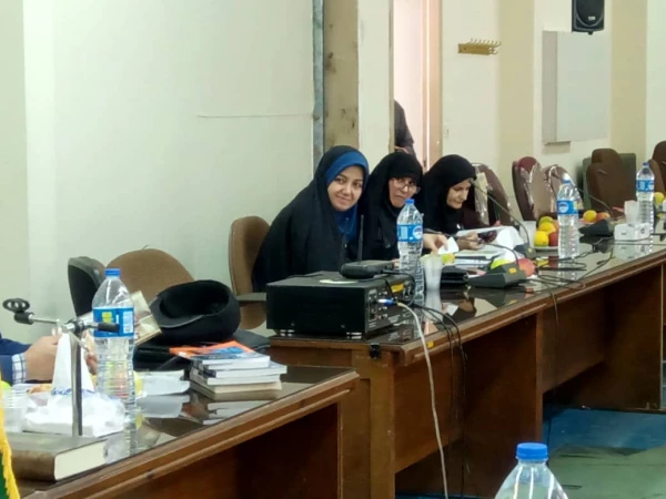 کارگاه تخصصی چگونگی تدوین کتب درسی دانشگاه در مرکز بابل برگزار گردید. 5