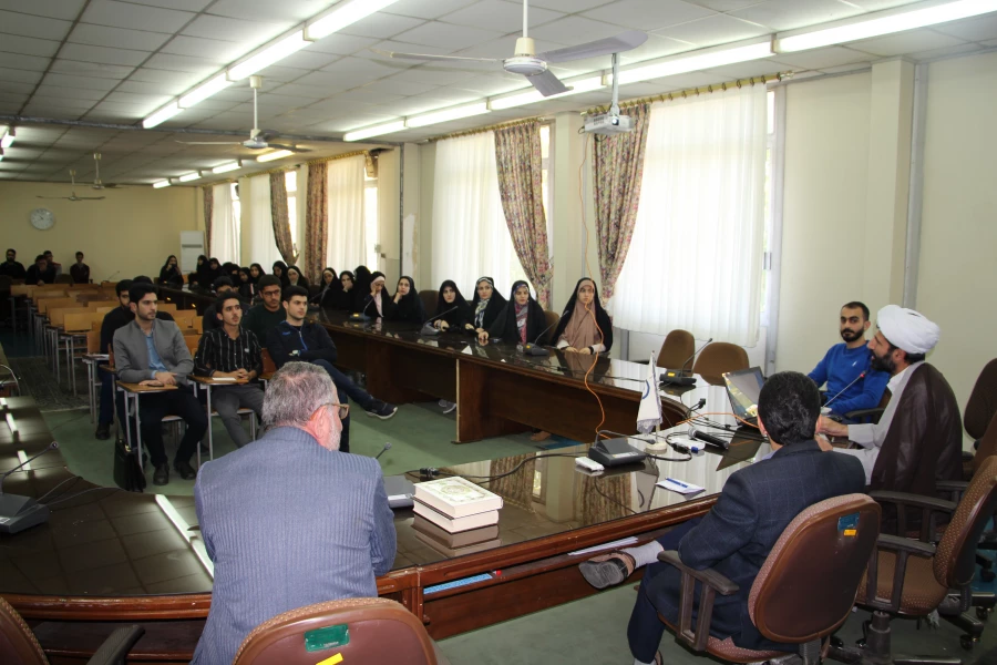 ویژه برنامه بیعت با امام عصر (عج) در سالن کنفرانس مرکز برگزار گردید 2