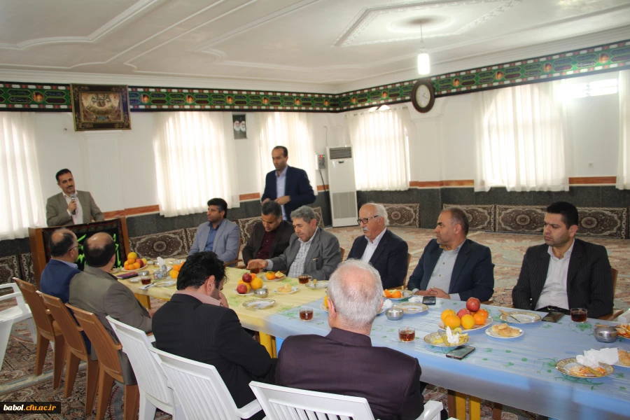 به دعوت دکتر جایمند رییس آموزش پرورش بابل و با حضور دکتر نجفی نماینده مردم شریف شهرستان بابل در مجلس شورای اسلامی صورت پذیرفت :
هم اندیشی و امکان سنجی استقرار پژوهش سرای دانش آموزی در نوشیروانکلای بابل 3