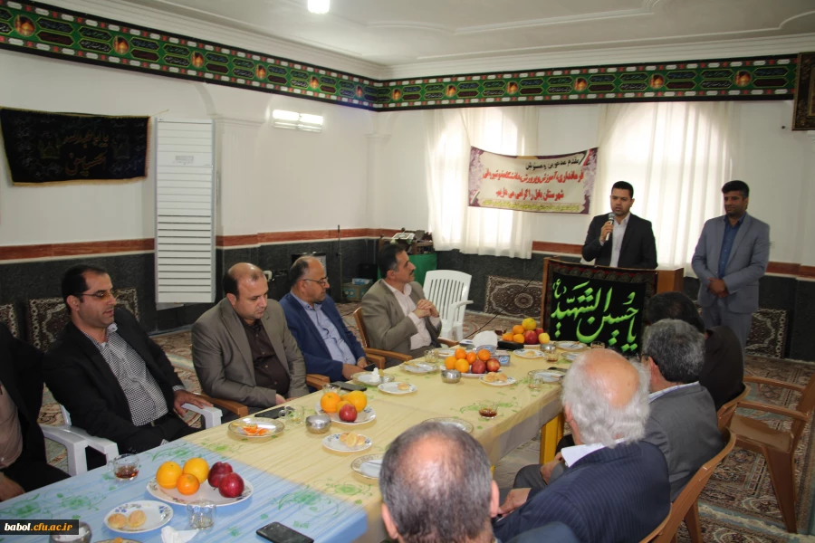 به دعوت دکتر جایمند رییس آموزش پرورش بابل و با حضور دکتر نجفی نماینده مردم شریف شهرستان بابل در مجلس شورای اسلامی صورت پذیرفت :
هم اندیشی و امکان سنجی استقرار پژوهش سرای دانش آموزی در نوشیروانکلای بابل 5