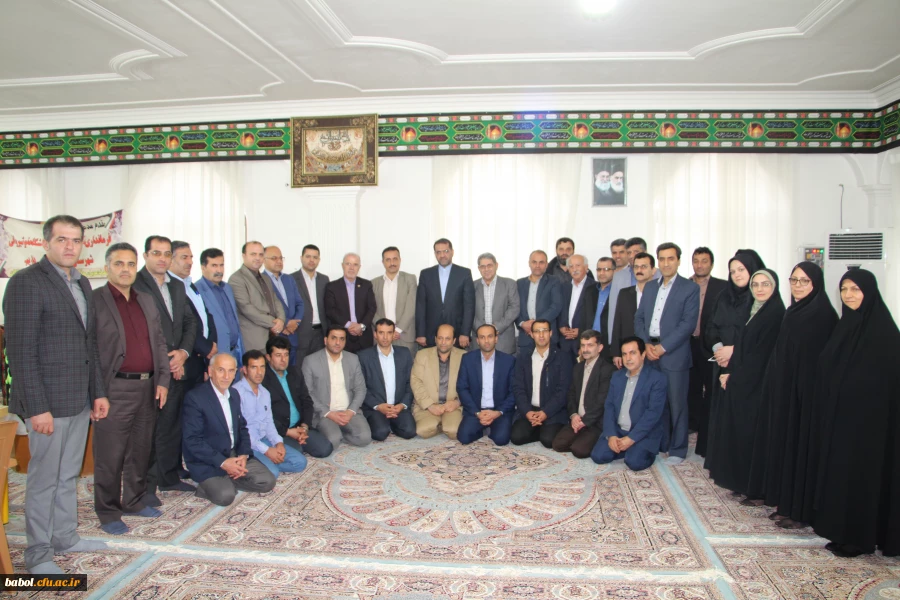 به دعوت دکتر جایمند رییس آموزش پرورش بابل و با حضور دکتر نجفی نماینده مردم شریف شهرستان بابل در مجلس شورای اسلامی صورت پذیرفت :
هم اندیشی و امکان سنجی استقرار پژوهش سرای دانش آموزی در نوشیروانکلای بابل 10