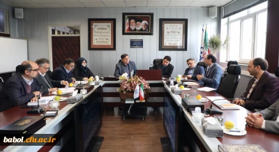 با حضور رییس دانشگاه برگزار شد:
نخستین جلسه شورای تخصصی روابط عمومی و رسانه دانشگاه فرهنگیان