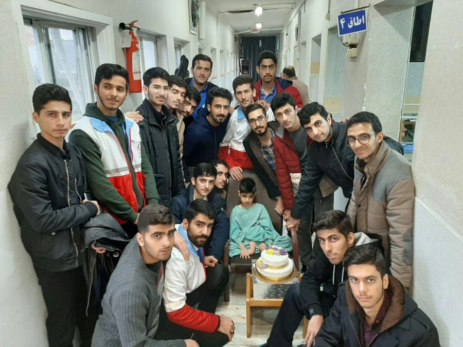  به همت کانون هلال احمر دانشگاه فرهنگیان بابل برگزار گردید:
بازدید از بهزیستی بابل  2