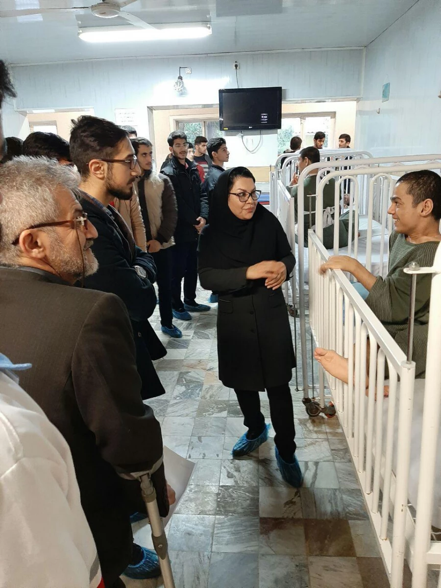  به همت کانون هلال احمر دانشگاه فرهنگیان بابل برگزار گردید:
بازدید از بهزیستی بابل  3