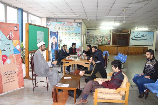 برگزاری میز خدمت فرهنگی بمناسبت هفته فرهنگی دانشگاه فرهنگیان در مرکز بابل 3