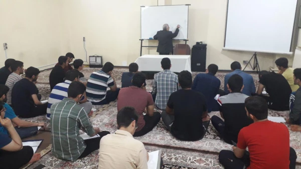 برگزاری سلسله جلسات آموزش خط با حضور استاد فرضی  5