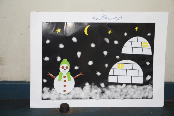  برگزار ی نمایشگاه آثار هنر های دستی دانشجویی در مرکز  5