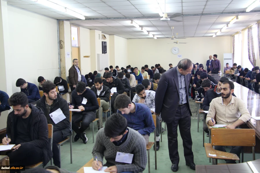 بازدید رئیس دانشگاه فر هنگیان استان جناب آقای دکتر اسلامی راد  از فرآیند برگزاری امتحانات پایان ترم  مرکز بابل  2