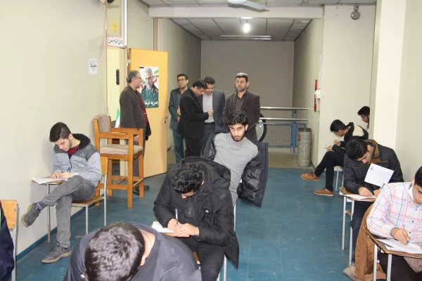 بازدید رئیس دانشگاه فر هنگیان استان جناب آقای دکتر اسلامی راد  از فرآیند برگزاری امتحانات پایان ترم  مرکز بابل  7