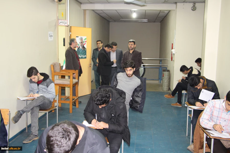 بازدید رئیس دانشگاه فر هنگیان استان جناب آقای دکتر اسلامی راد  از فرآیند برگزاری امتحانات پایان ترم  مرکز بابل  7