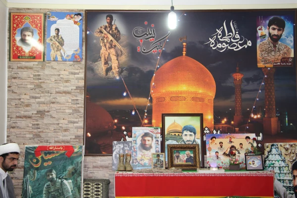 دیدار با خانواده شهید سید  رضا طاهر از شهدای مدافع حرم خان طومان 3