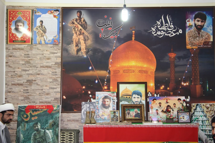 دیدار با خانواده شهید سید  رضا طاهر از شهدای مدافع حرم خان طومان 3