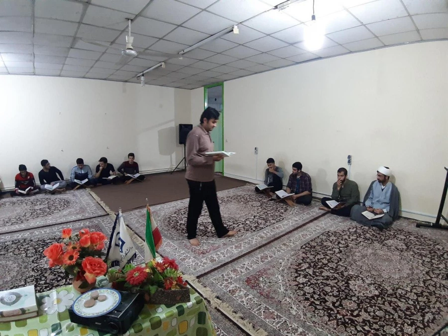 سلسله جلسات آموزش قرآن به همت کانون نماز و نیایش با همکاری هیئت رهروان ولایت مرکز  3