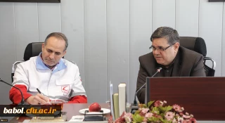 دکتر خنیفر در جلسه پیگیری تفاهم نامه دانشگاه فرهنگیان و جمعیت هلال احمر:
نیروهای جوان دانشگاه فرهنگیان می توانند سربازان خوبی برای هلال احمر باشند