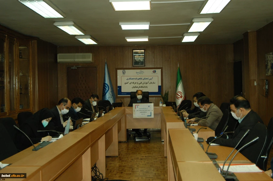 رییس دانشگاه فرهنگیان در آیین امضای تفاهم نامه با سازمان فنی وحرفه ای کشور:
​آشنایی و کسب مهارت های فنی و حرفه ای را یک تکلیف برای دانشگاه می دانیم 2