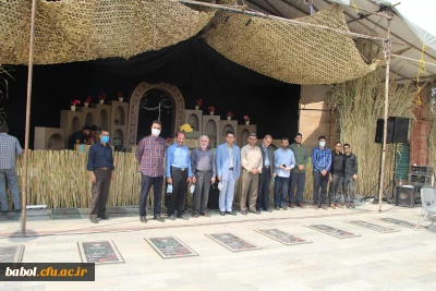 به مناسبت هفته دفاع مقدس :
مراسم غبار روبی و عطر افشانی  مزار شهدا  توسط همکاران اداری ، هیات علمی و جمعی از دانشجویان برگزار گردید.