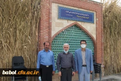 به مناسبت هفته دفاع مقدس :
مراسم غبار روبی و عطر افشانی  مزار شهدا  توسط همکاران اداری ، هیات علمی و جمعی از دانشجویان برگزار گردید. 2