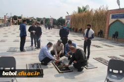 به مناسبت هفته دفاع مقدس :
مراسم غبار روبی و عطر افشانی  مزار شهدا  توسط همکاران اداری ، هیات علمی و جمعی از دانشجویان برگزار گردید. 2