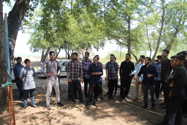 گردش علمی و اردوی فرهنگی تبیین فرهنگ دفاع مقدس  5