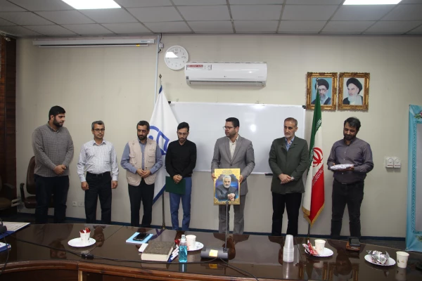 با حضور مسئولان بسیج شهرستان و جمعی از مسئولین در مرکز بابل برگزار گردید:
 تودیع و معارفه مسئول بسیج دانشجویی مرکز
 2